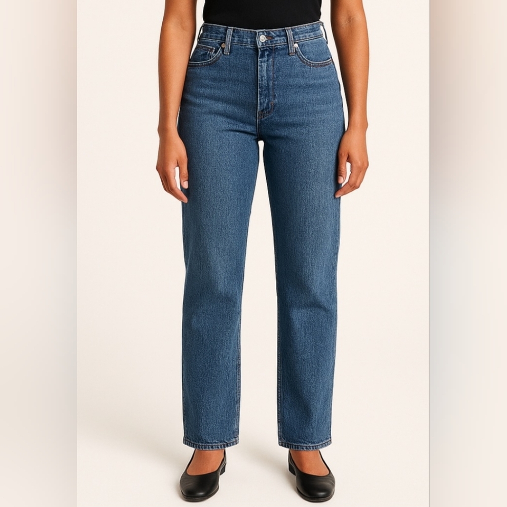 Old Navy Women's Straight Leg Blue Jeans